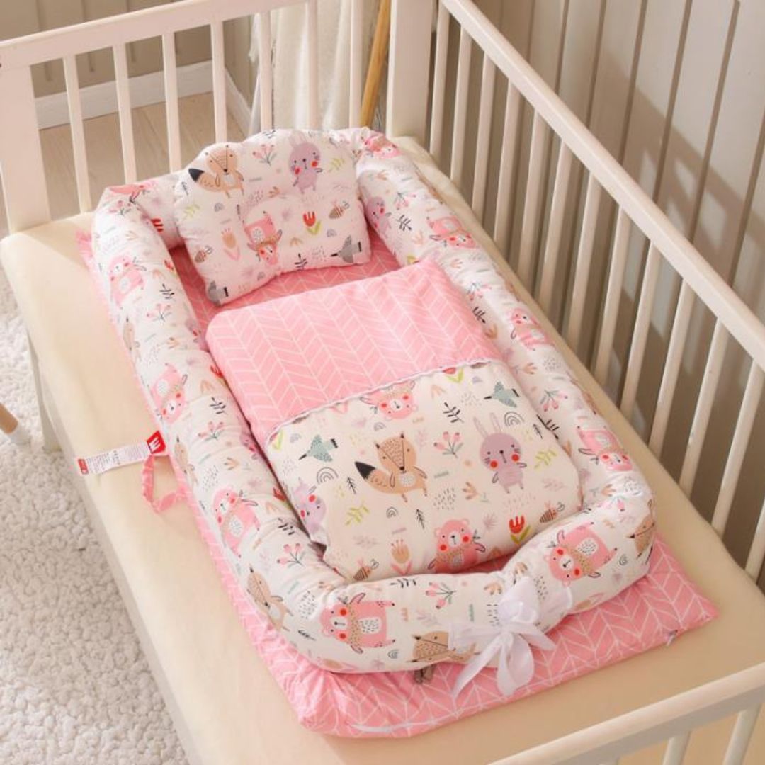 CozyCocoon™ – Foldable Baby Bed