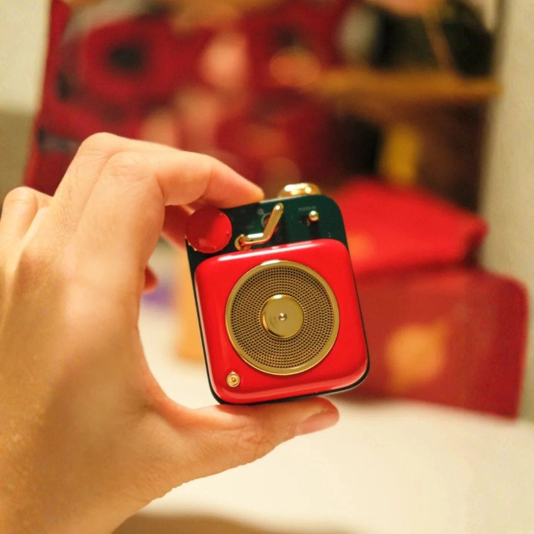 RetroTune™ – Mini Bluetooth Speaker