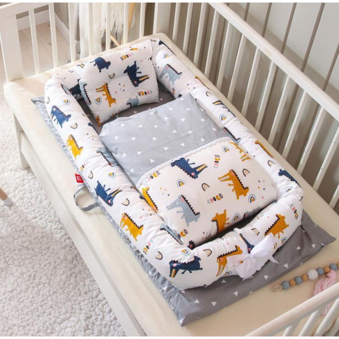 CozyCocoon™ – Foldable Baby Bed