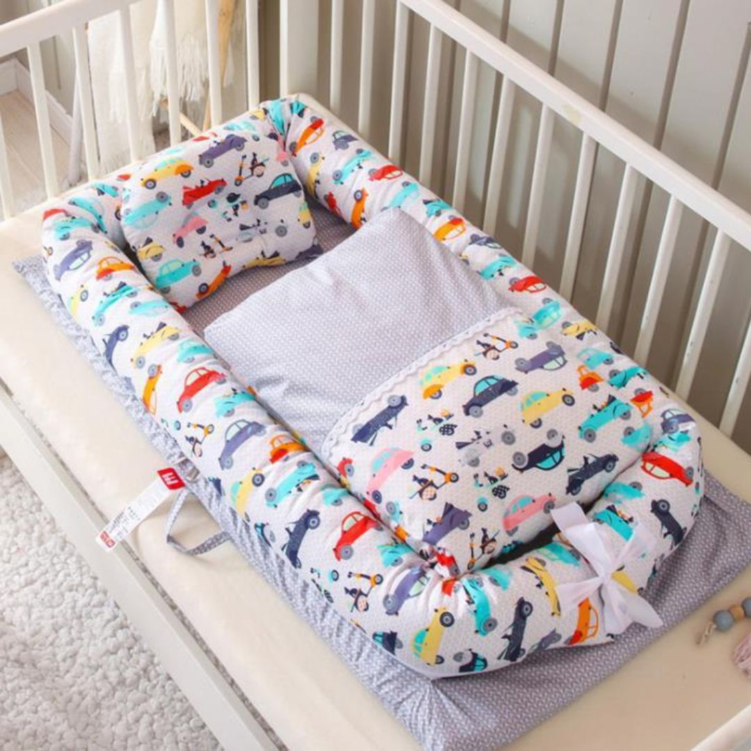 CozyCocoon™ – Foldable Baby Bed